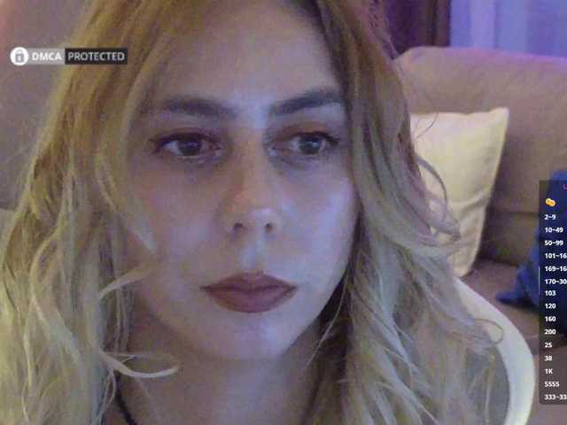 -Light-Fury- live cam on BongaCams