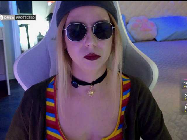 -Light-Fury- live cam on BongaCams