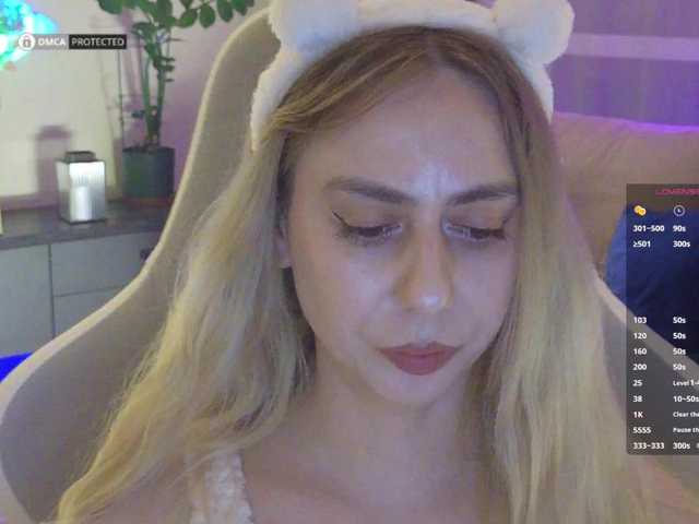 -Light-Fury- live cam on BongaCams