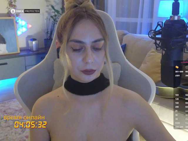 -Light-Fury- live cam on BongaCams