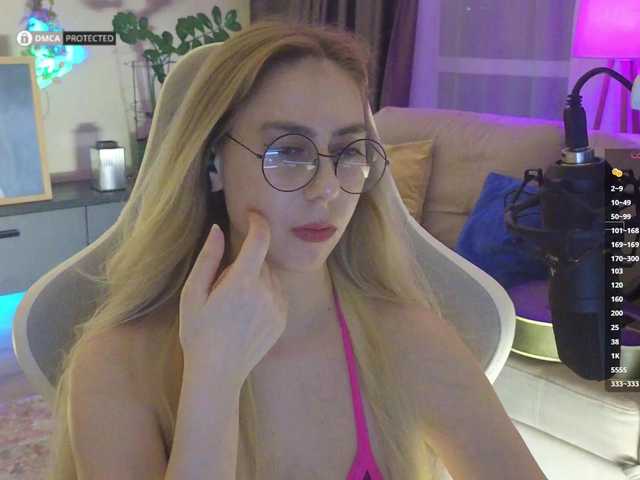 -Light-Fury- live cam on BongaCams