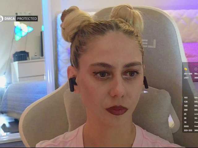 -Light-Fury- live cam on BongaCams