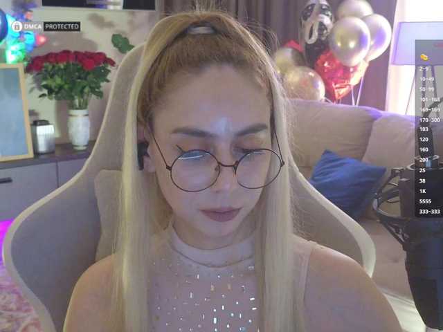 -Light-Fury- live cam on BongaCams