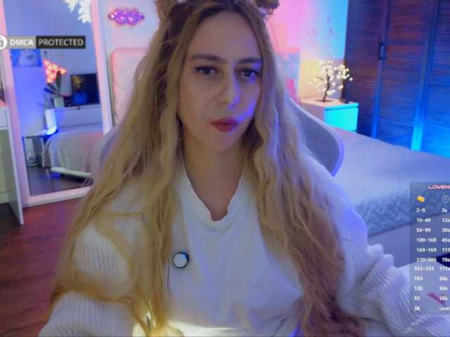 -Light-Fury- live cam on BongaCams