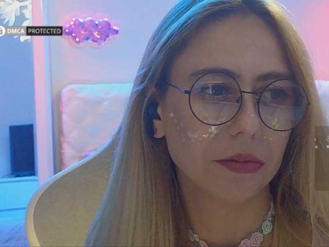 -Light-Fury- live cam on BongaCams