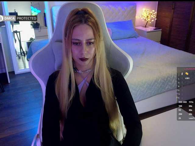 -Light-Fury- live cam on BongaCams