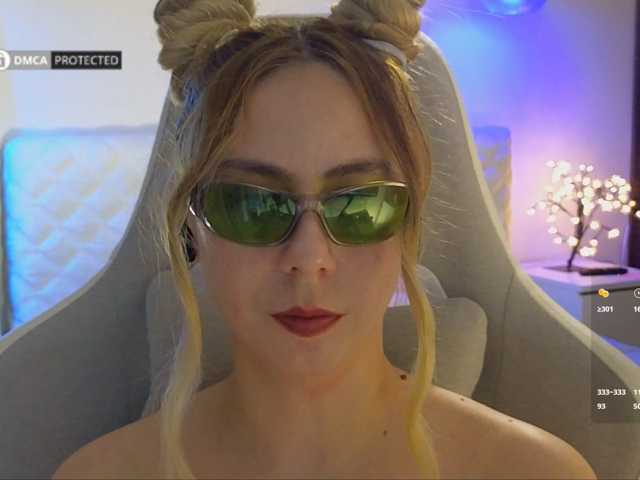 -Light-Fury- live cam on BongaCams