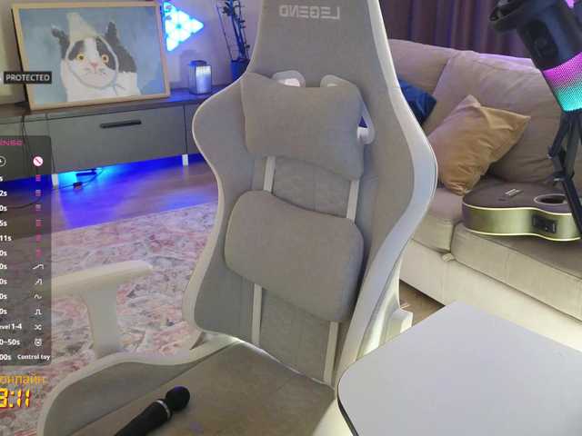 -Light-Fury-'s BongaCams show and profile