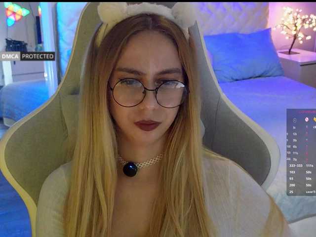 -Light-Fury- live cam on BongaCams