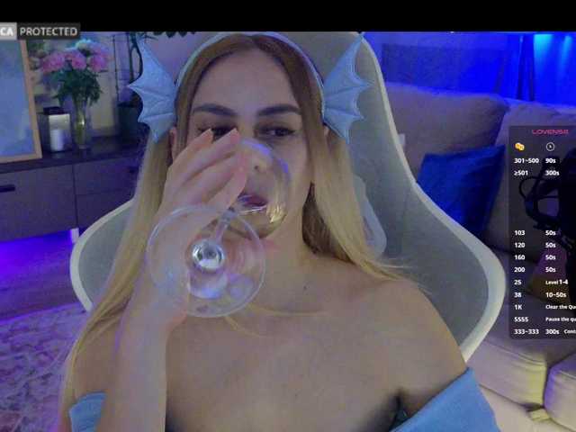-Light-Fury- live cam on BongaCams