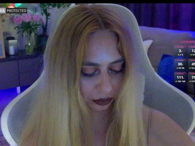 -Light-Fury- live cam on BongaCams