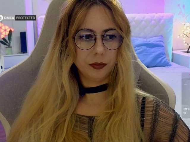 -Light-Fury- live cam