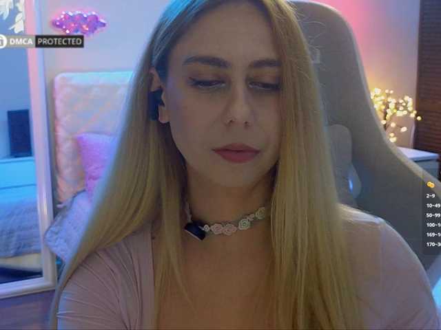 -Light-Fury- live cam on BongaCams