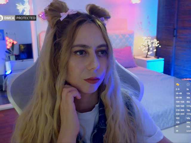 -Light-Fury- live cam on BongaCams