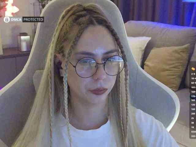 Danil__Kolbasenko webcam