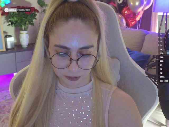 Danil__Kolbasenko webcam