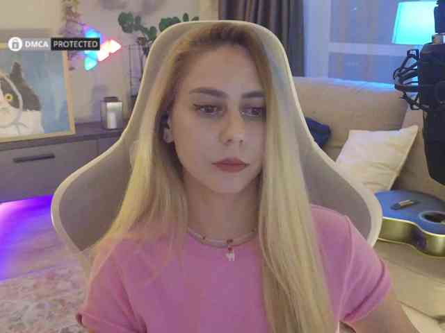 Danil__Kolbasenko webcam