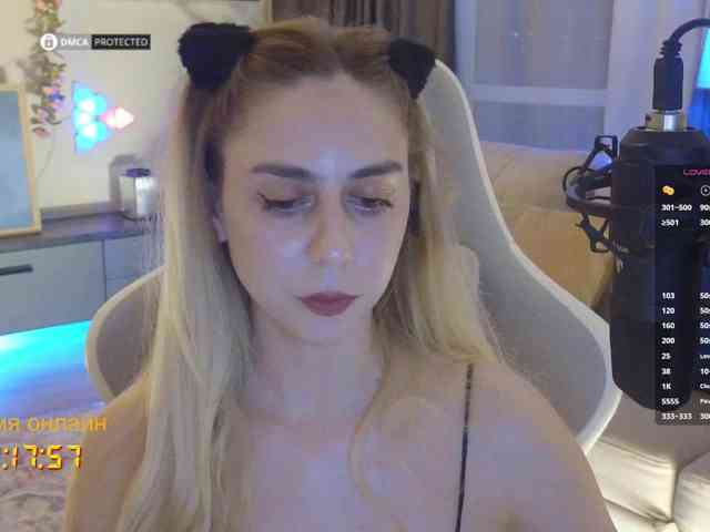 -Light-Fury- Live Webcam on BongaCams