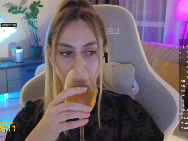 Danil__Kolbasenko webcam