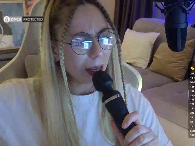 Danil__Kolbasenko webcam