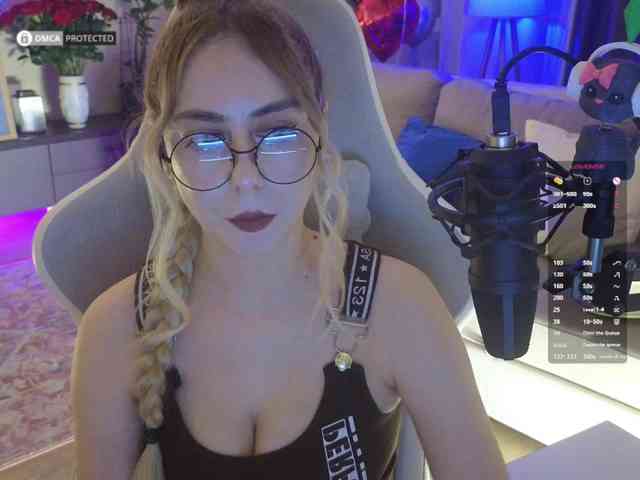 Danil__Kolbasenko webcam