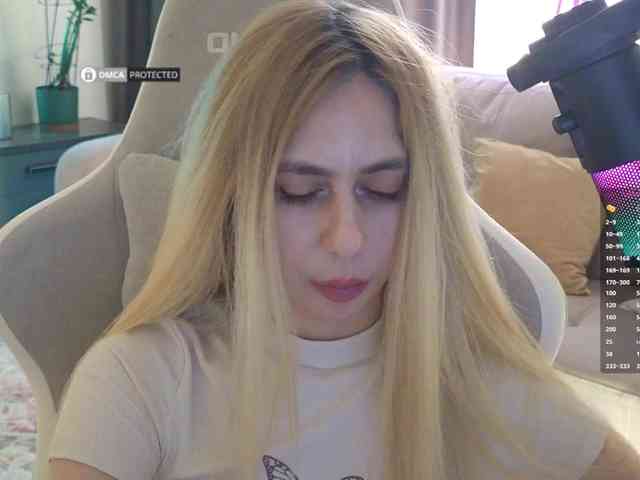 Danil__Kolbasenko webcam