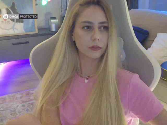 Danil__Kolbasenko webcam