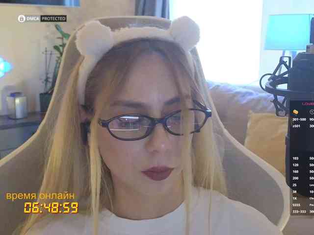Danil__Kolbasenko webcam