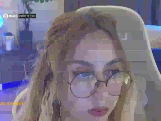 Danil__Kolbasenko webcam