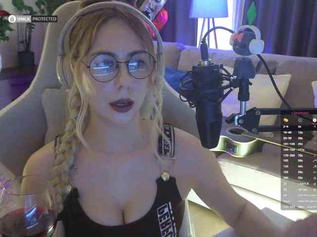 Danil__Kolbasenko webcam
