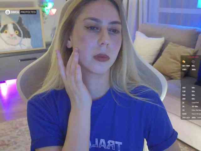 -Light-Fury- Sex Cam Show