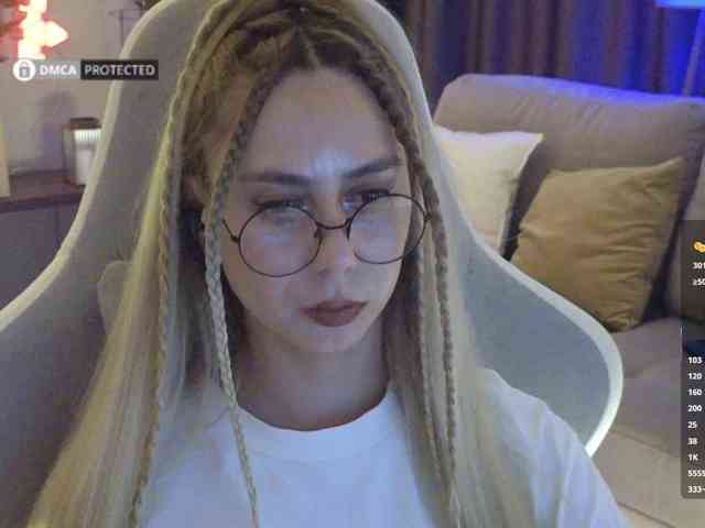 Danil__Kolbasenko webcam