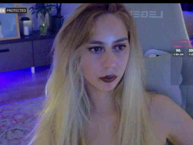 -Light-Fury- Live Webcam on BongaCams