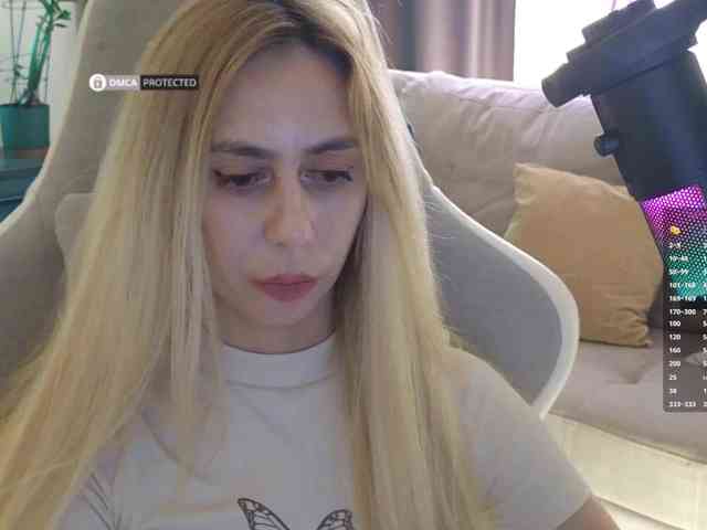 Danil__Kolbasenko webcam