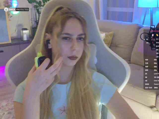 -Light-Fury- Sex Cam Show