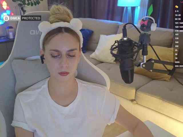 Danil__Kolbasenko webcam