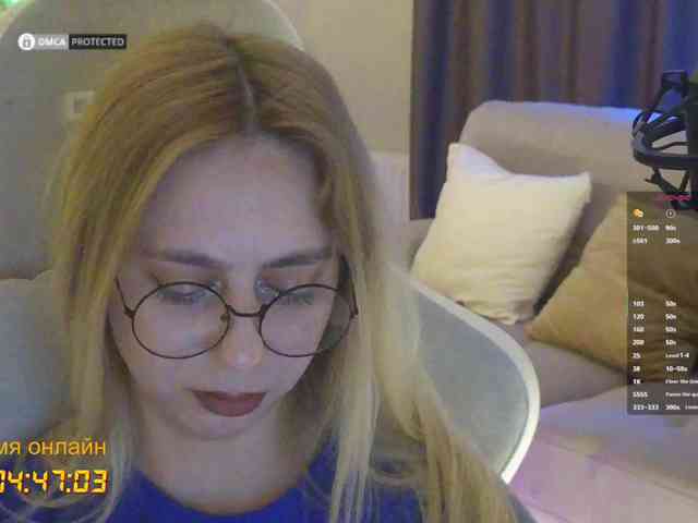 -Light-Fury- Sex Cam Show