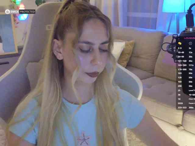 -Light-Fury- Sex Cam Show