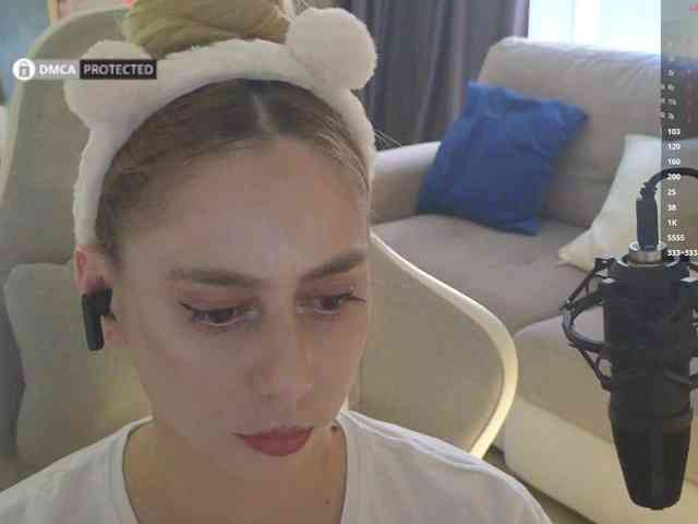 Danil__Kolbasenko webcam
