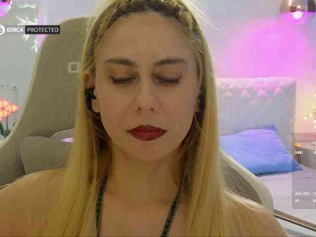 -Light-Fury- Live Webcam on BongaCams