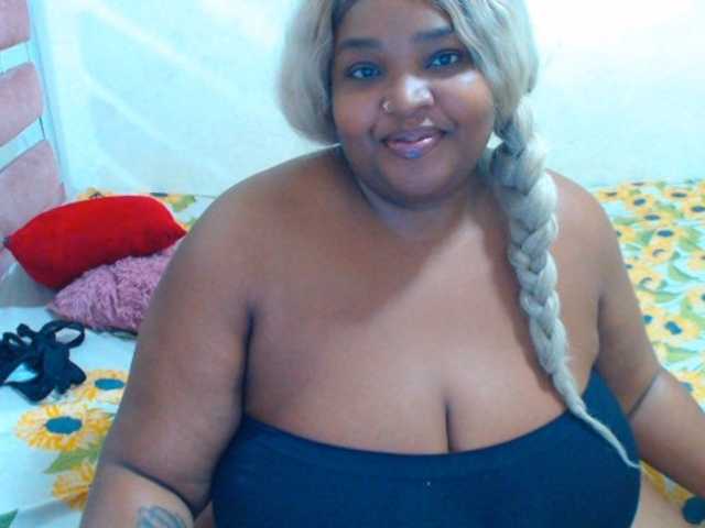 hannai's BongaCams show and profile