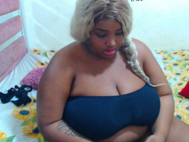 hannai's BongaCams show and profile