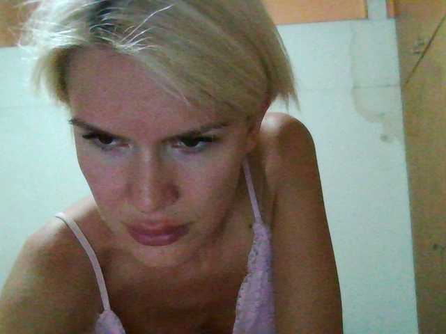 Keylaone live cam on BongaCams