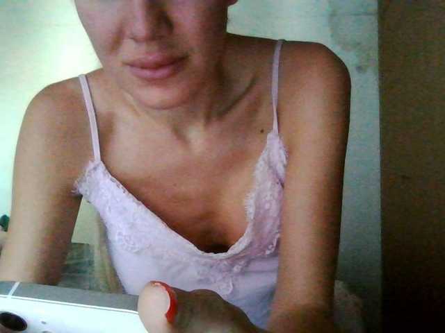 Keylaone live cam on BongaCams