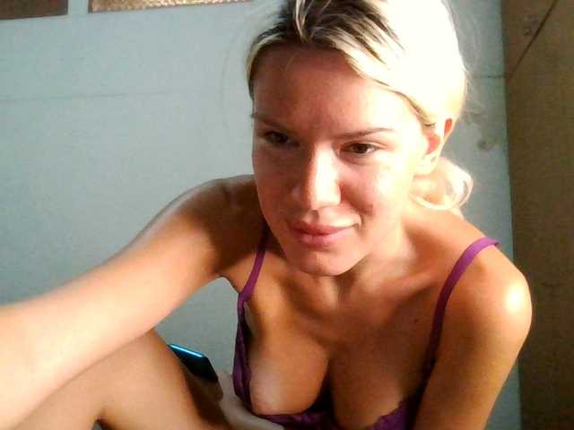 Keylaone live cam on BongaCams