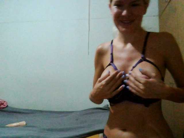 Keylaone live cam on BongaCams