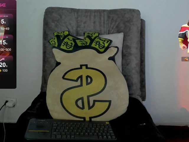 paramo1 live cam on BongaCams