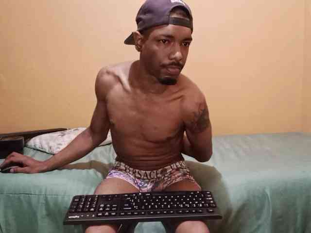 setorblack Live Webcam on BongaCams