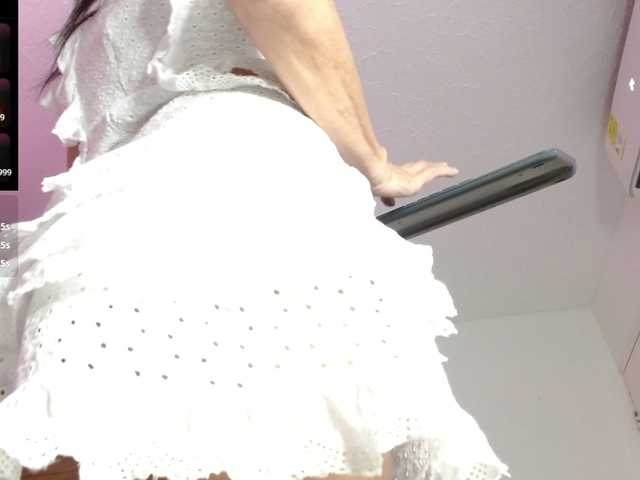 CharlotteLemke's BongaCams show and profile