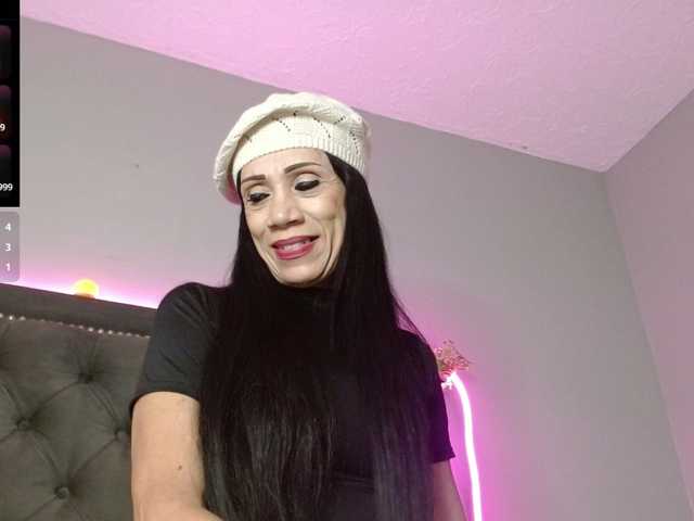 CharlotteLemke's BongaCams show and profile